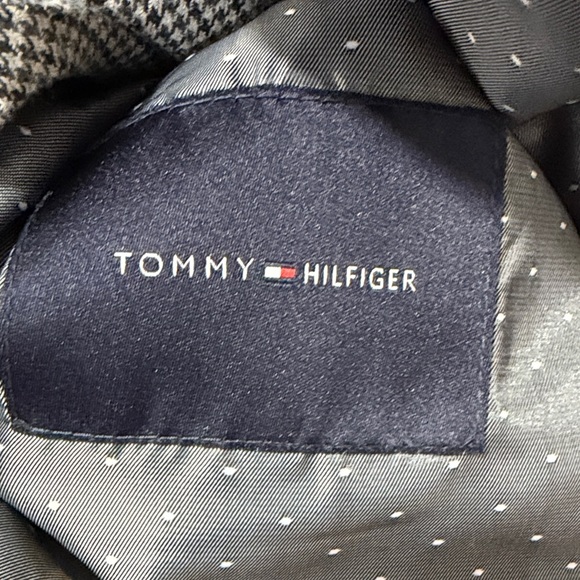 Tommy Hilfiger Gray Checkered Blazer - Picture 4 of 7